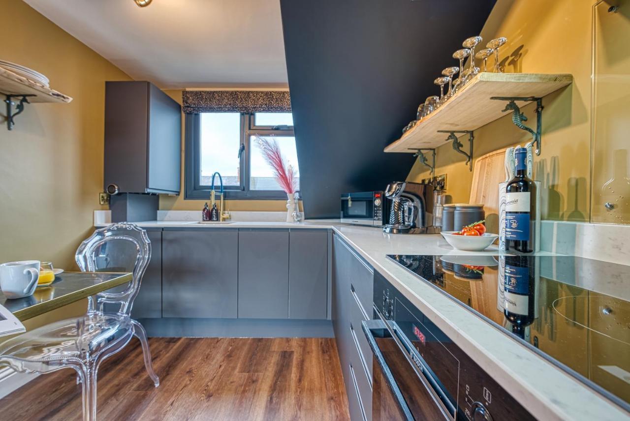 Casa Del Artista - Luxury Apartments, Whitby Exterior photo