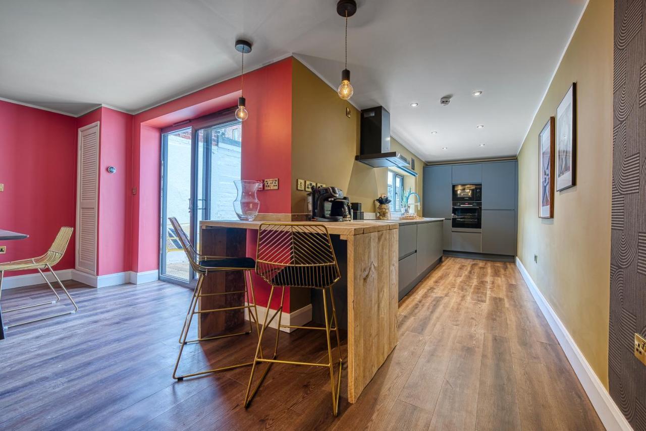 Casa Del Artista - Luxury Apartments, Whitby Exterior photo
